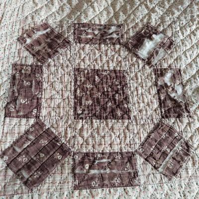 Eight Vintage Quilts (UB-BBL)