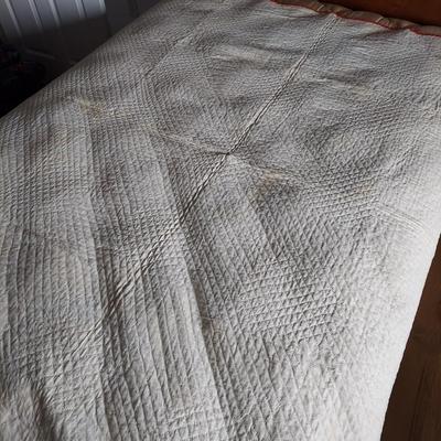 Eight Vintage Quilts (UB-BBL)