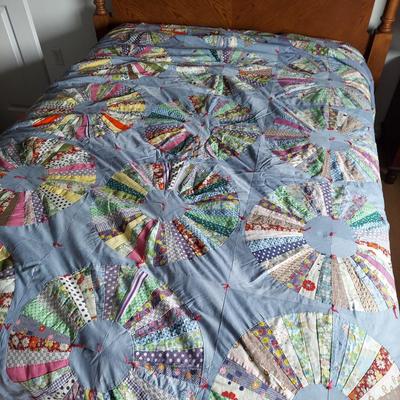 Eight Vintage Quilts (UB-BBL)