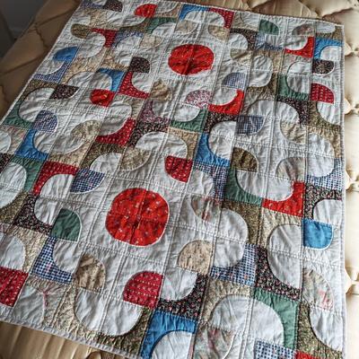 Eight Vintage Quilts (UB-BBL)
