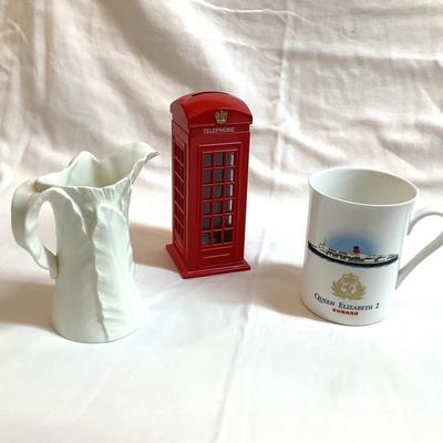 1119 British Lot Queen Elizabeth 2 Phone Booth Bank