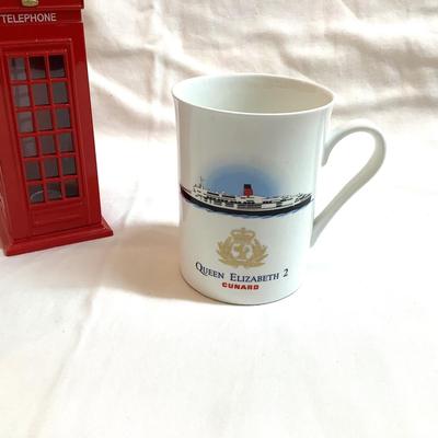 1119 British Lot Queen Elizabeth 2 Phone Booth Bank