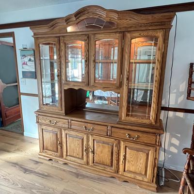 Wooden China Cabinet W/Lights (DR-RG)