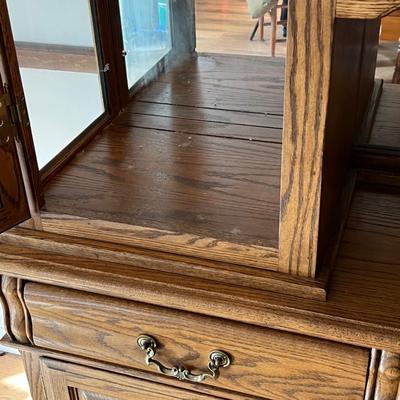 Wooden China Cabinet W/Lights (DR-RG)