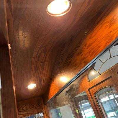 Wooden China Cabinet W/Lights (DR-RG)