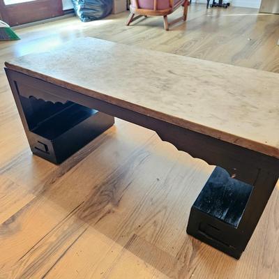 Wooden Coffee Table with a Marble Top (UD-DW)