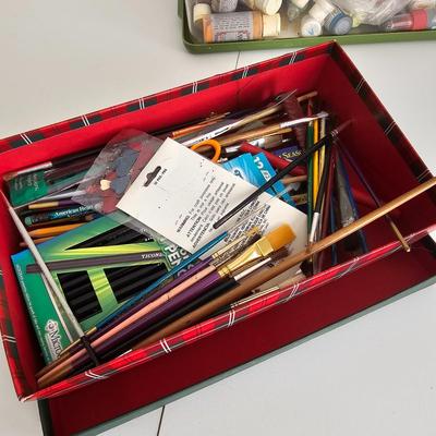 Assorted Craft, Paint, Stamps & Jewelry-Making Items (UC-JS)