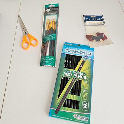 Assorted Craft, Paint, Stamps & Jewelry-Making Items (UC-JS)