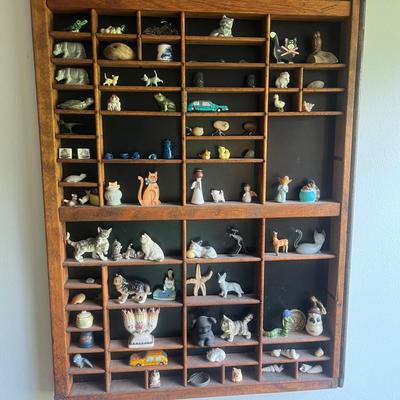 Vintage Wooden Print Set Drawers with Collectibles (D-MG)