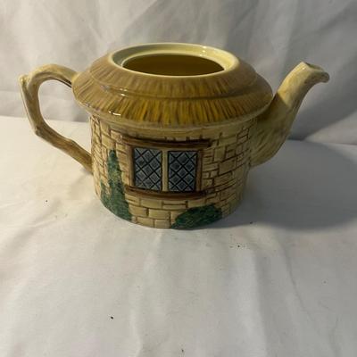 Sylva C Thatched Cottage Tea Set (D-MG)