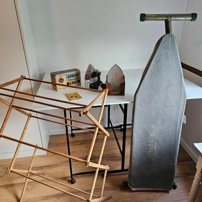 Vintage Clothes Care Items (UC-JS)