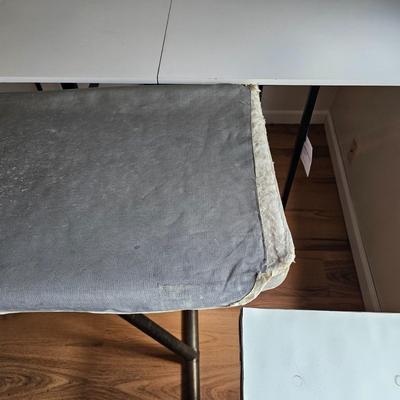Vintage Clothes Care Items (UC-JS)