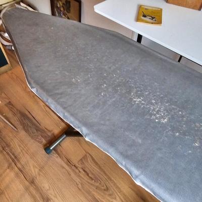 Vintage Clothes Care Items (UC-JS)