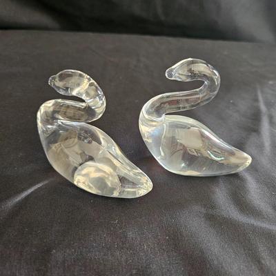Crystal & Glass Swan Figurines (LR-DW)