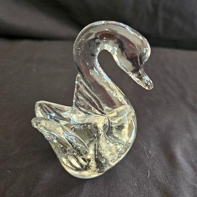 Crystal & Glass Swan Figurines (LR-DW)