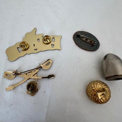 Holiday Jewelry - Earrings, Brooches, Necklace, Pins & More (P-RG)