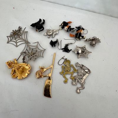 Holiday Jewelry - Earrings, Brooches, Necklace, Pins & More (P-RG)