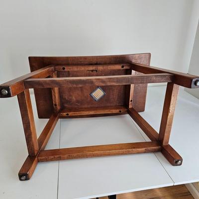 Wooden Curved Bench Seat (UC-JS)