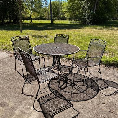 Iron Table & 4 Chairs ~ * Read Details