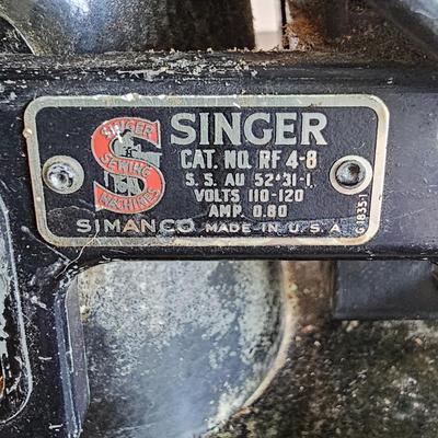 Vintage Singer Sewing Machine w/Case & More (UC-JS)