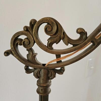 Rembrandt Vintage Iron and Marble Floor Lamp (LR-DW)