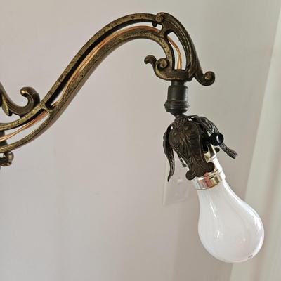 Rembrandt Vintage Iron and Marble Floor Lamp (LR-DW)