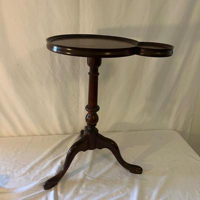 Baker Furniture Pedestal Drink Side Table (D-MG)