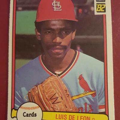 Luis De Leon Cardinals Vintage Baseball Card