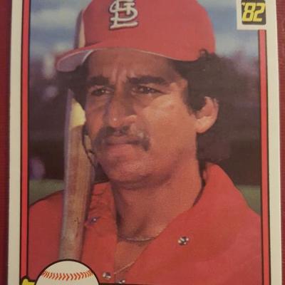 Julio Gonzalez Cardinals Vintage Baseball Card