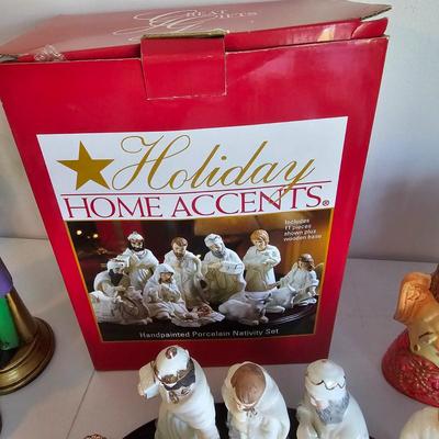 Christmas Home Decor & More (UCC-JS)