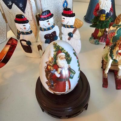 Christmas Home Decor & More (UCC-JS)