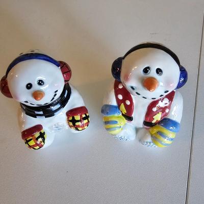 Christmas Home Decor & More (UCC-JS)