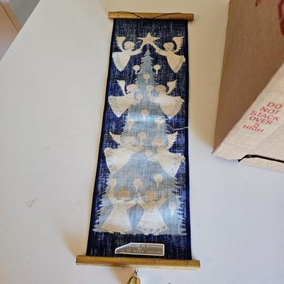 Christmas Home Decor & More (UCC-JS)