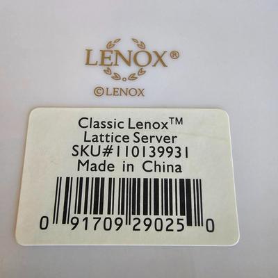 Lenox Holiday Tartan China & More (UCC-JS)