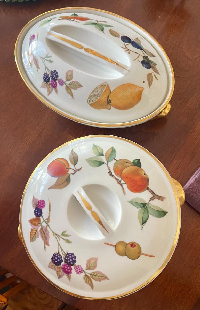 Royal Worchester Evesham Gold Round & Oval Casserole | EstateSales.org