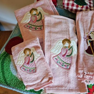 Holiday Linens & More (UCC-JS)
