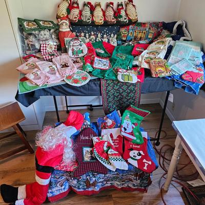 Holiday Linens & More (UCC-JS)
