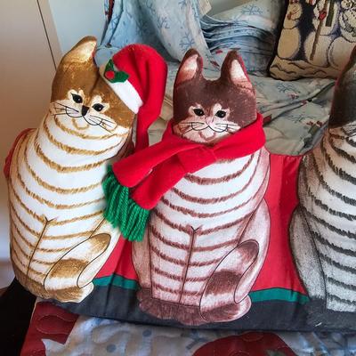 Holiday Linens & More (UCC-JS)