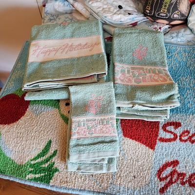 Holiday Linens & More (UCC-JS)