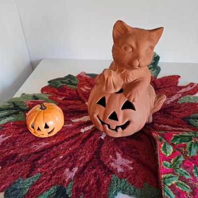 Assorted Holiday Decor (UCC-JS)