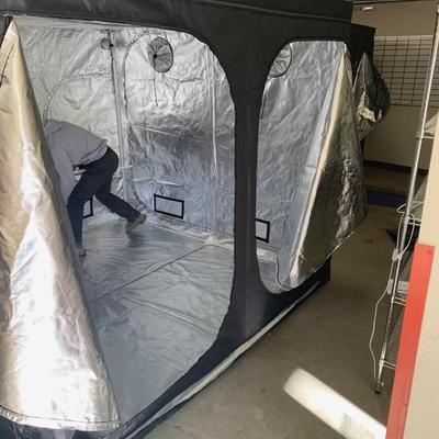 2 Grow tents