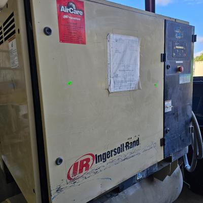 Air compressor