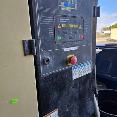 Air compressor