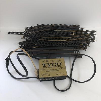 LOT 7A: Vintage Tyco Model No. 899T Hobby Transformer (Made in Woodbury Heights, NJ) w/ HO Scale Train Track