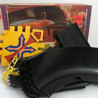 LOT 16A: Vintage 1970s Mattel Chopcycles Super 8 Track Set Pieces & Box
