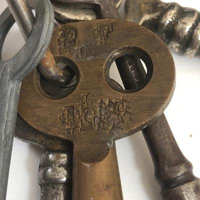 LOT 20A: Collection of Vintage Keys
