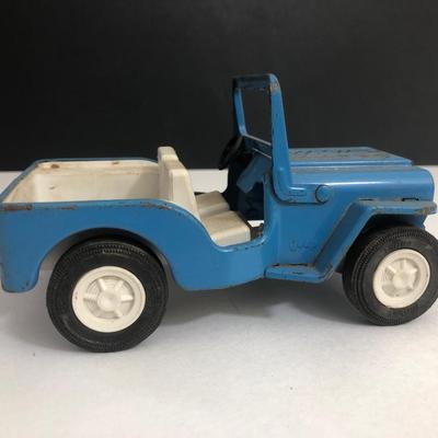 LOT 21A: Vintage 1970s Marx Toys Battery Operated Western Locomotive & 1960s Tonka Metal Jeep