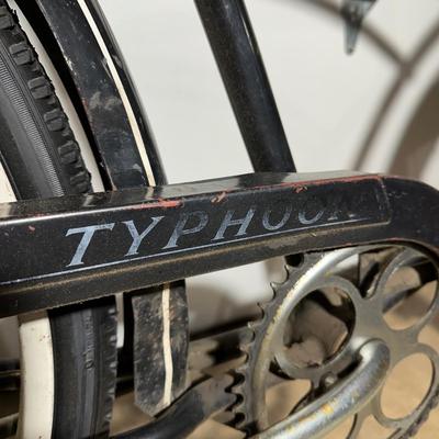 LOT 91G: Vintage 1960â€™s Schwinn Typhoon Bicycle