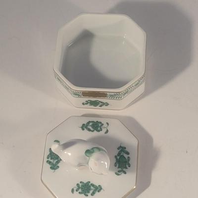 Herend Ceramic Lidded Hexagonal Trinket Box with Kitten Finial