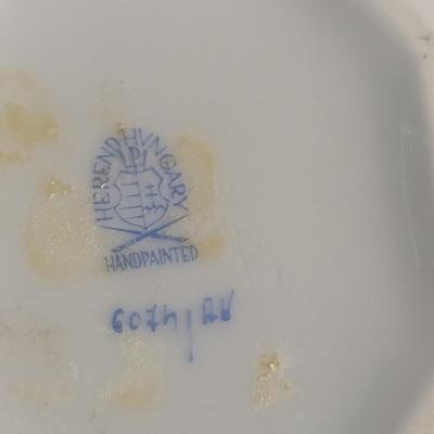 Herend Ceramic Lidded Hexagonal Trinket Box with Kitten Finial